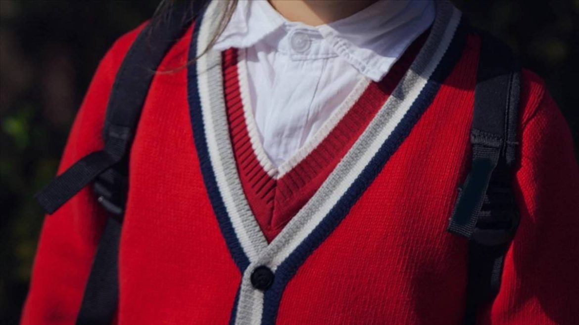 Okul Kıyafetleri Velilerin Bütçesini Zorluyor