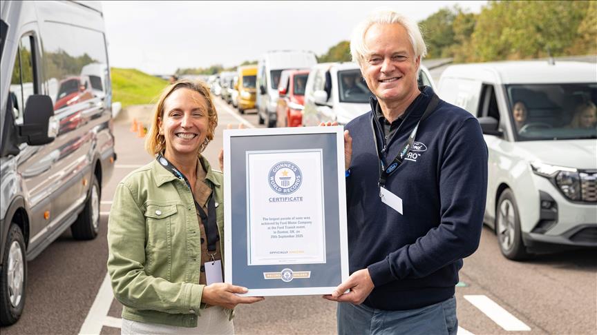 Ford Transit 60 Yaşında: “Dünyanın En Büyük Ticari Araç Konvoyu” Rekoru Kırıldı